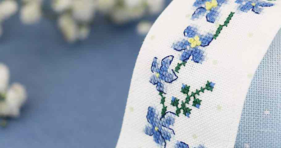 Evenweave embroidery fabric